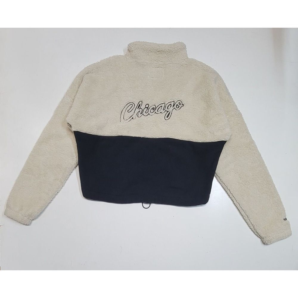 Mitchell And Ness Cozy Half Zip Pullover Chicago Bulls‎ Sweater Women's Medium